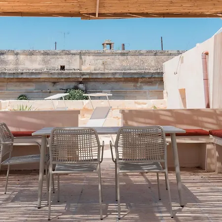 Lotus Full Kitchen & Balcony In Historic Centre Lecce