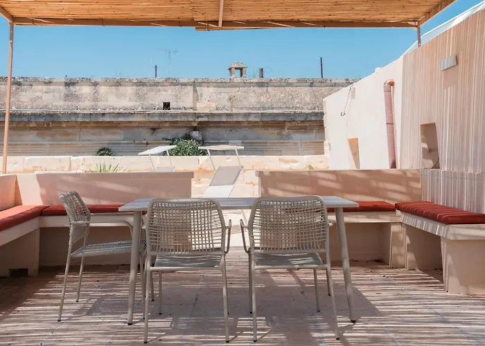 Lotus Full Kitchen & Balcony In Historic Centre Lecce